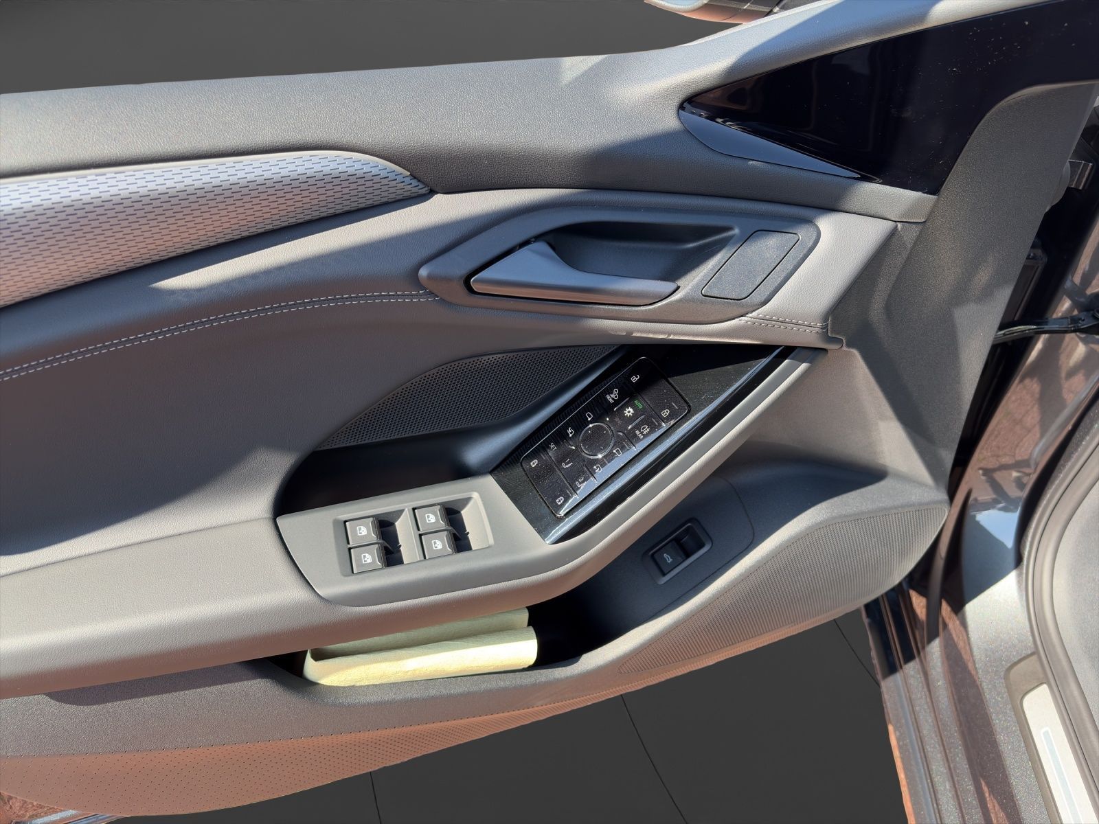 Audi A6 Avant e-tron QUATTRO+S-LINE+AHK+LUFT+AR-HUD imagem 3