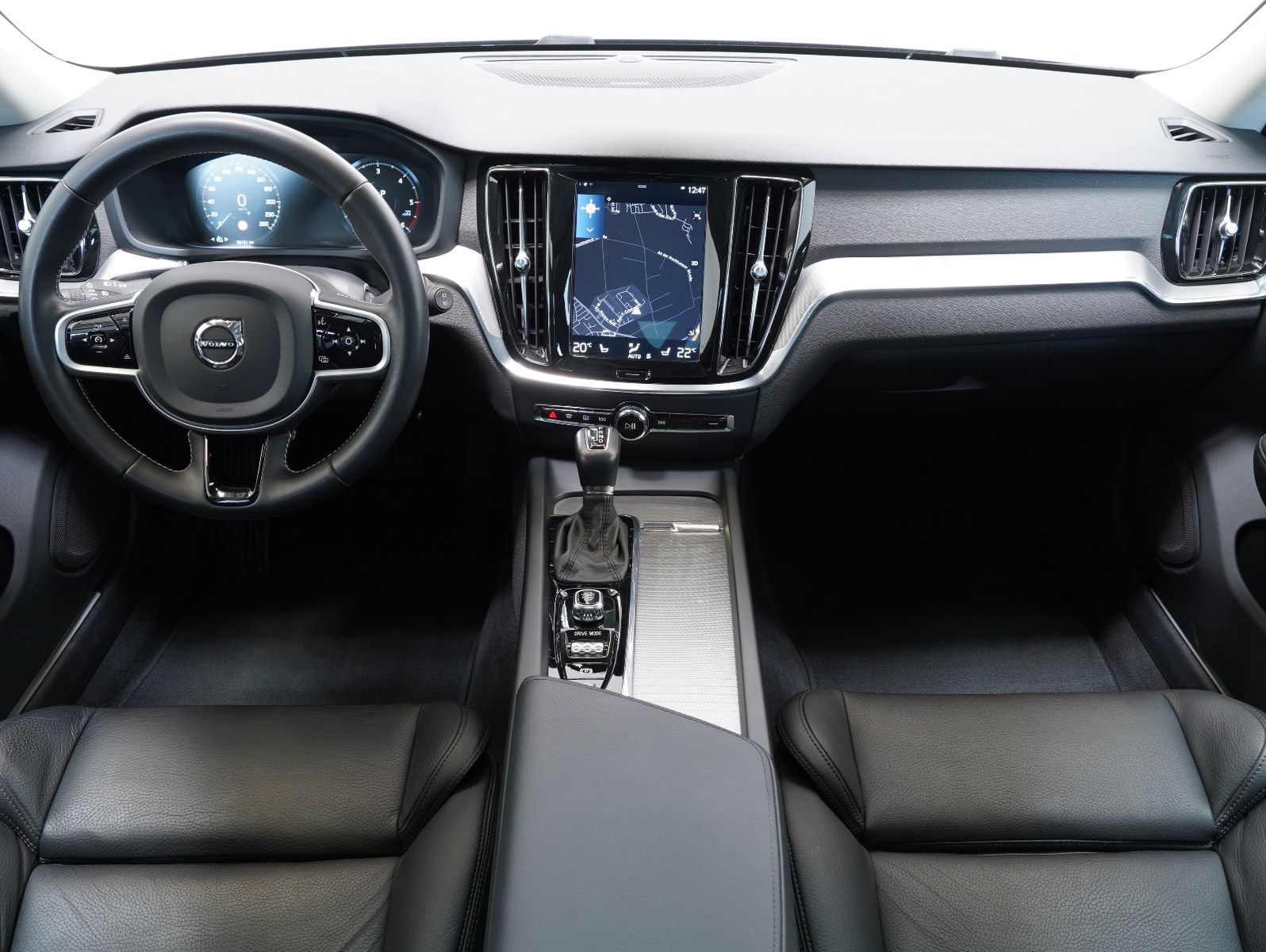 Fahrzeugabbildung Volvo V60 D4 AWD Inscription BLIS/INTELLISAFE/PANORAMA