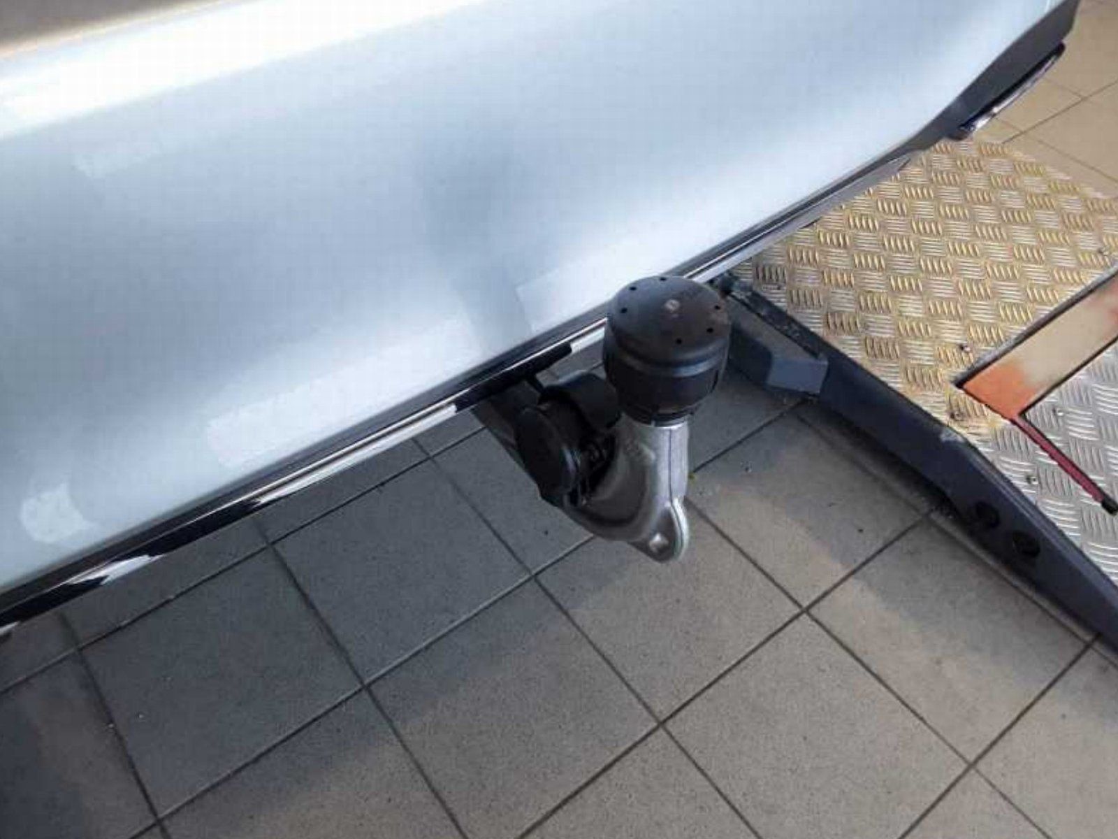 Fahrzeugabbildung Mercedes-Benz A200 Limo AMG Prem DISTR Pano AHK Memo LED KeyGo