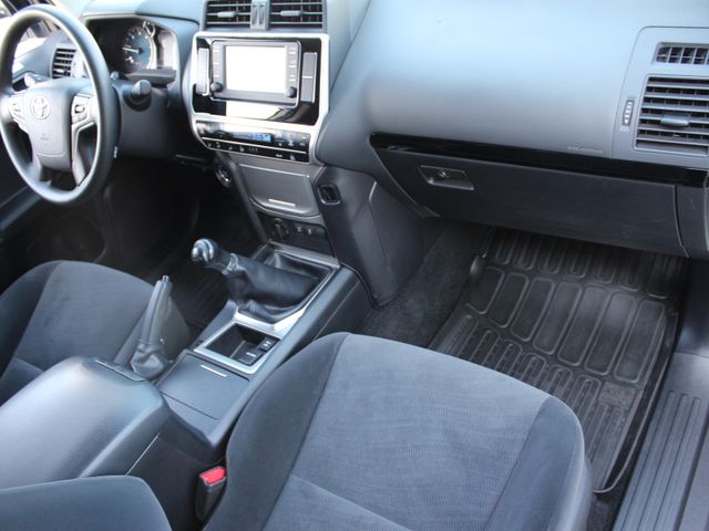 Land Cruiser 2,8 3-türig Klima*AHK*DAB