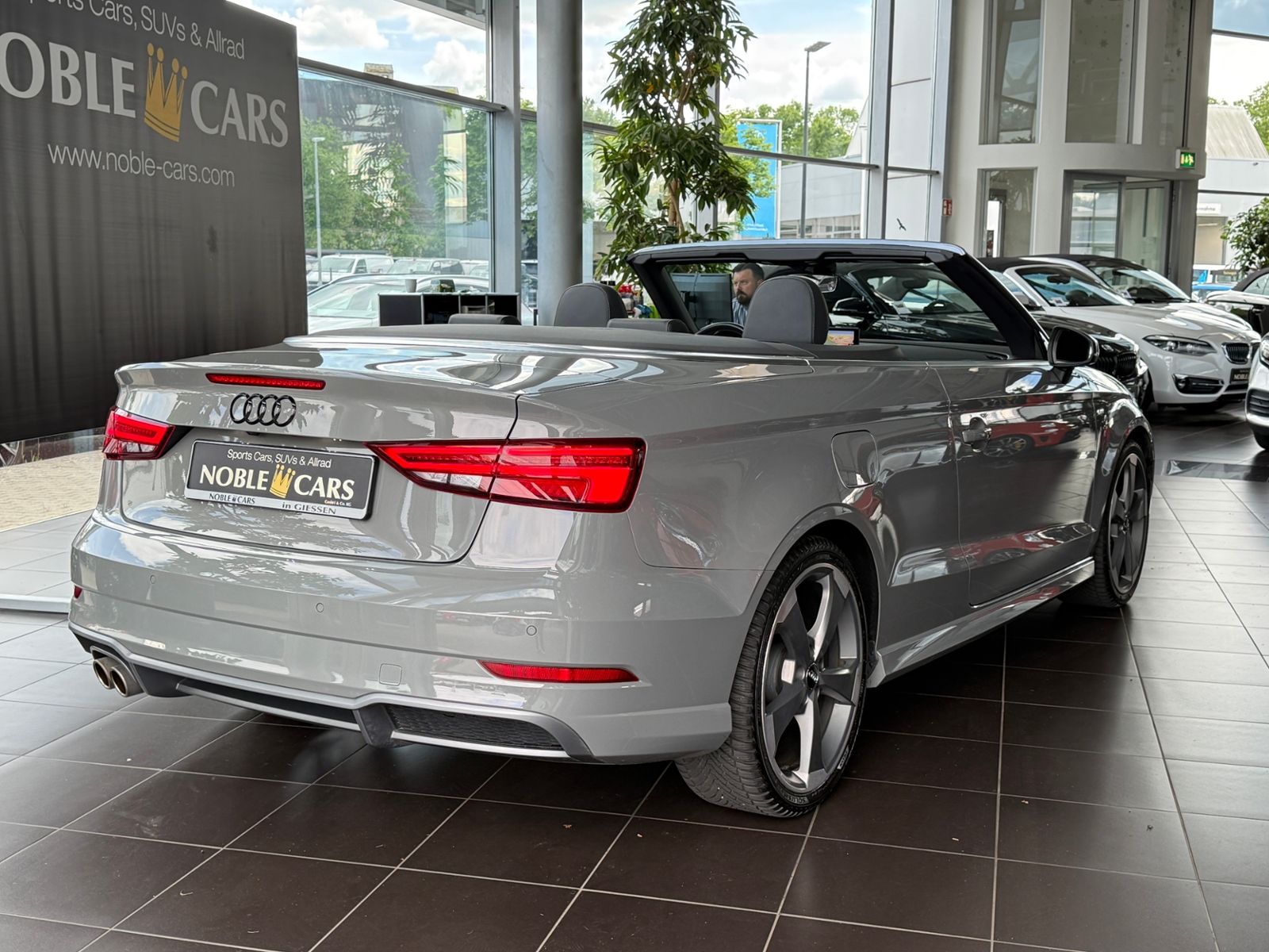 Fahrzeugabbildung Audi A3 Cabriolet S line B&O ACC MATRIX RFK 19"