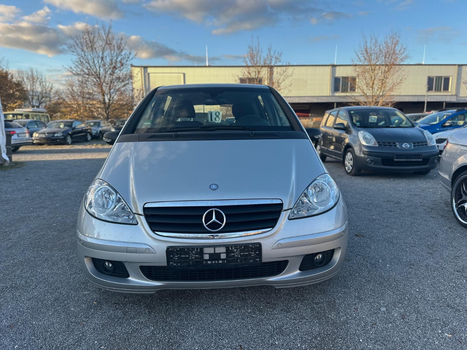 Mercedes-Benz A 180  *SHZ*8-fach bereift*