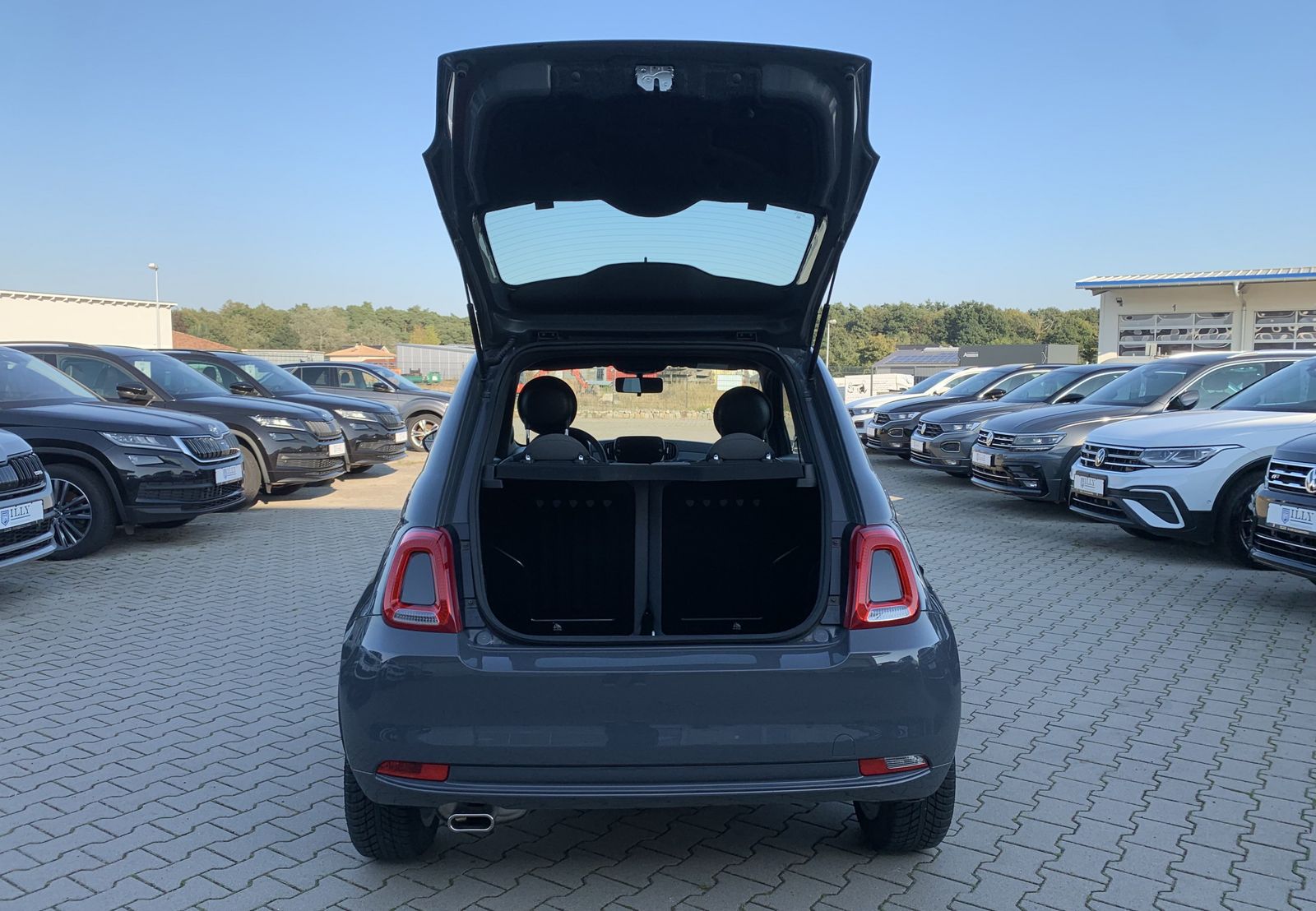 Fahrzeugabbildung Fiat 500 1.2 Lounge*PDC*UConnect*LED*Tempomat*ELFH*