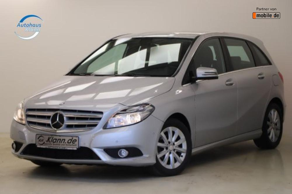 Mercedes-Benz B180 122PS BlueEfficiency AHK Sitzheizung PDC