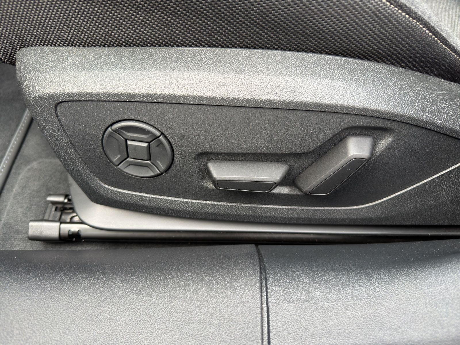 Audi A6 - Bild 21