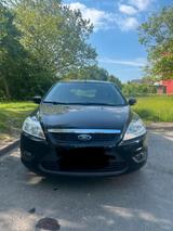 Ford Focus 2 2010 1.6 16 - Ford Focus: Kleinwagen, 1.6