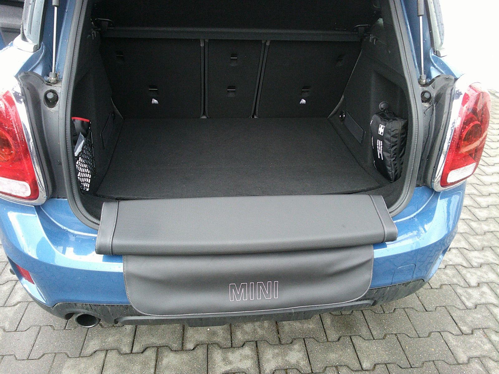 Fahrzeugabbildung MINI COOPER Countryman Cooper / Pepper