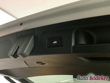 Volkswagen Touran 1.5 TSI DSG Highline Garantie b. 3.12.30