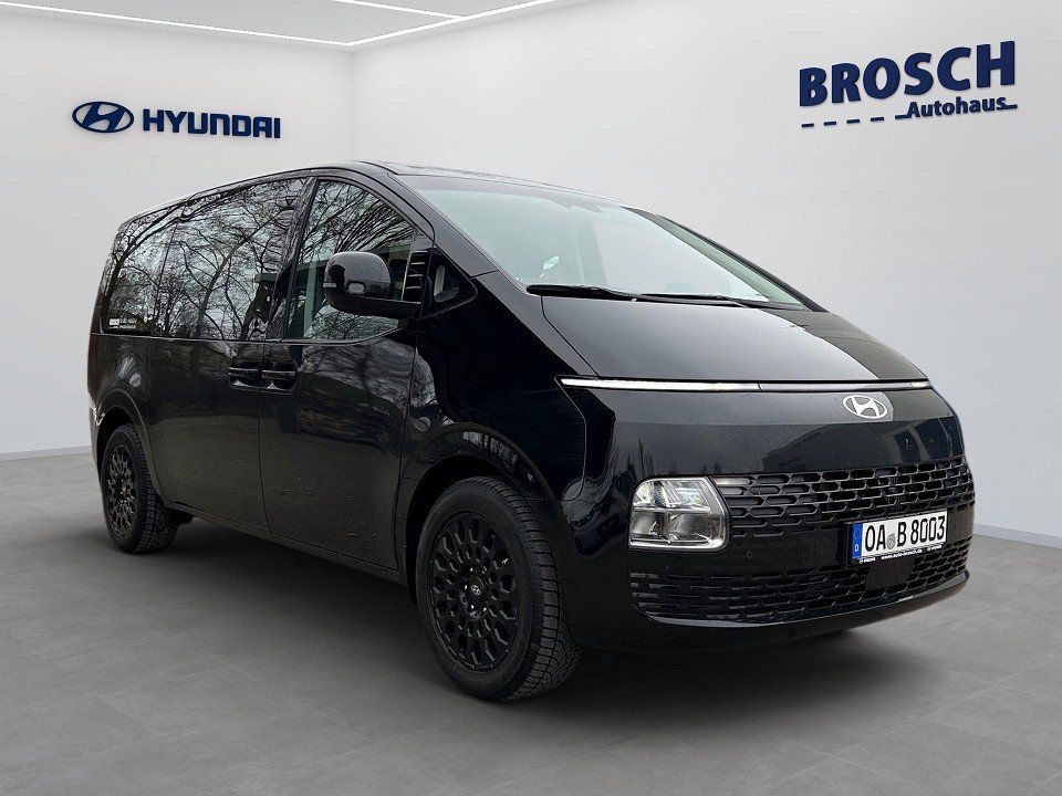 Fahrzeugabbildung Hyundai STARIA HYBRID 9SITZER 6AT TREND 18ZOLL PARK+EA-P