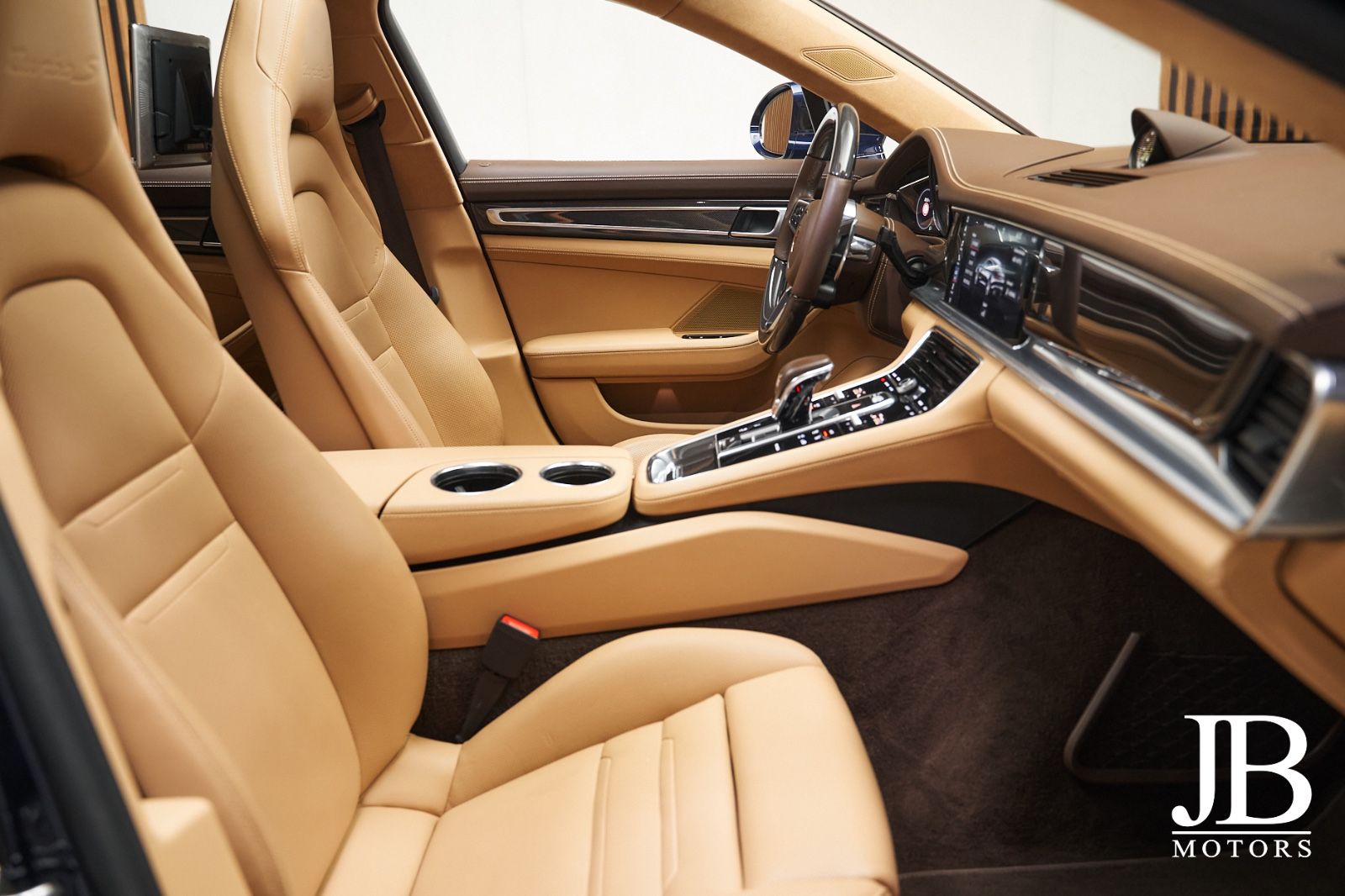 Fahrzeugabbildung Porsche Panamera Turbo S E-Hybrid Burmester 360° TV