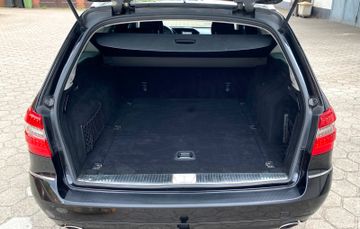 Mercedes E 300 - 12