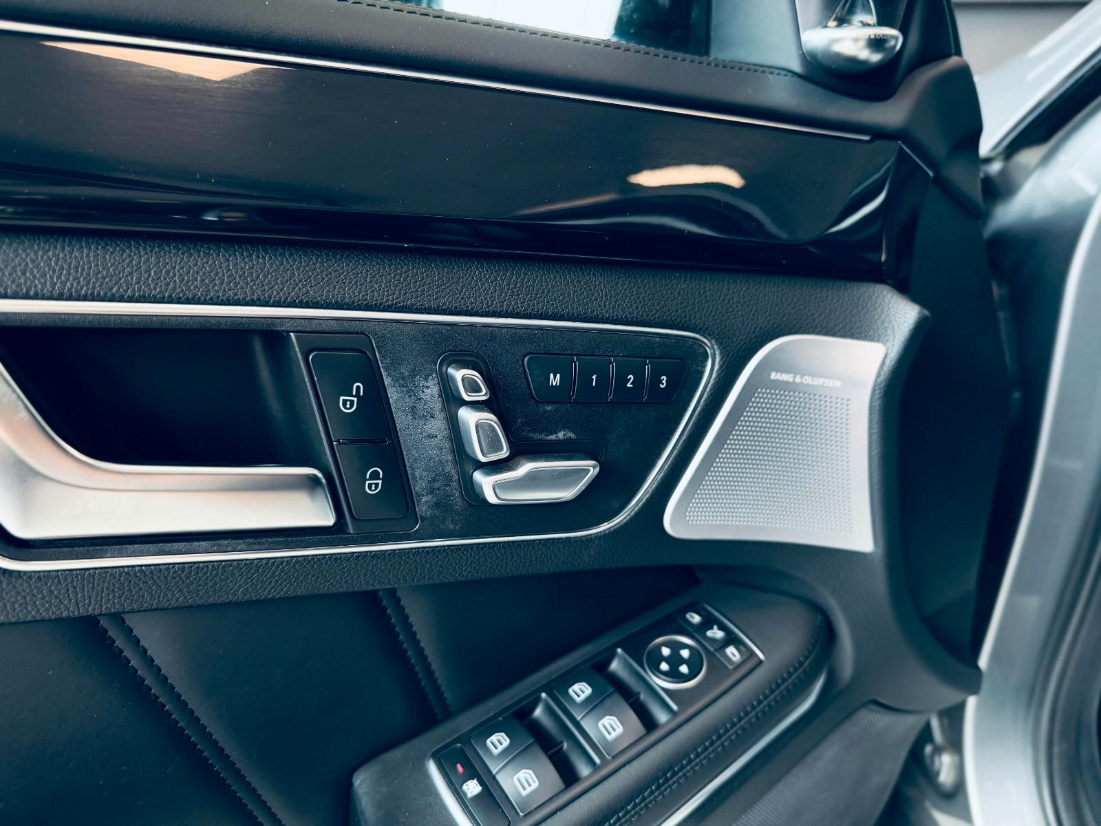 MERCEDES-BENZ E 63 T AMG V8 5.5 557ch 4MATIC BVA Toit pano Caméra 360 TV Sièges chauffants cuir Historique présent