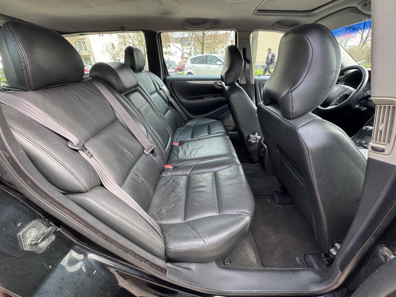 Volvo V70 2004 — photo 22