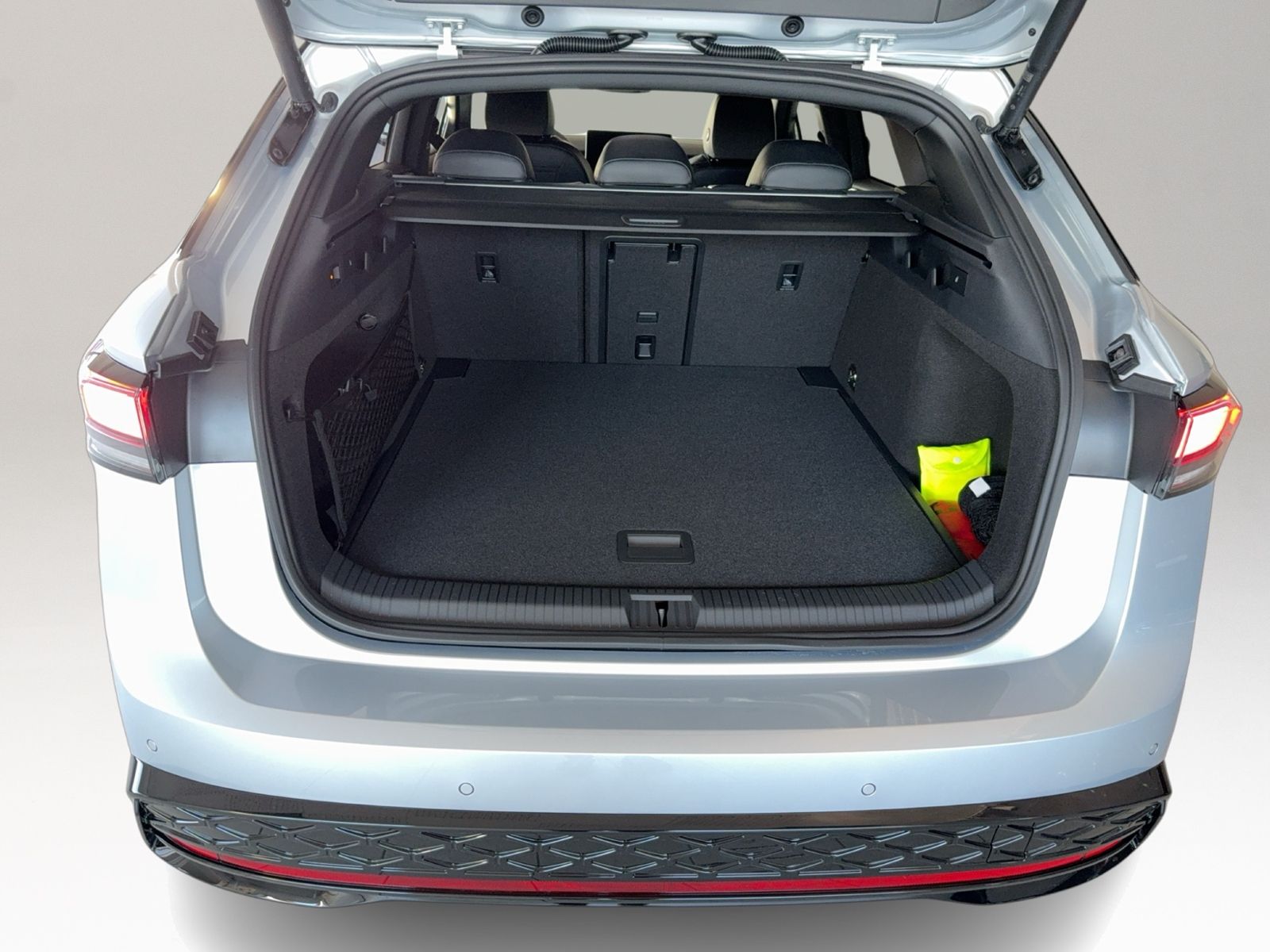 ID.7 GTX Tourer 4MOTION, AHK, Wärmepumpe, Interi