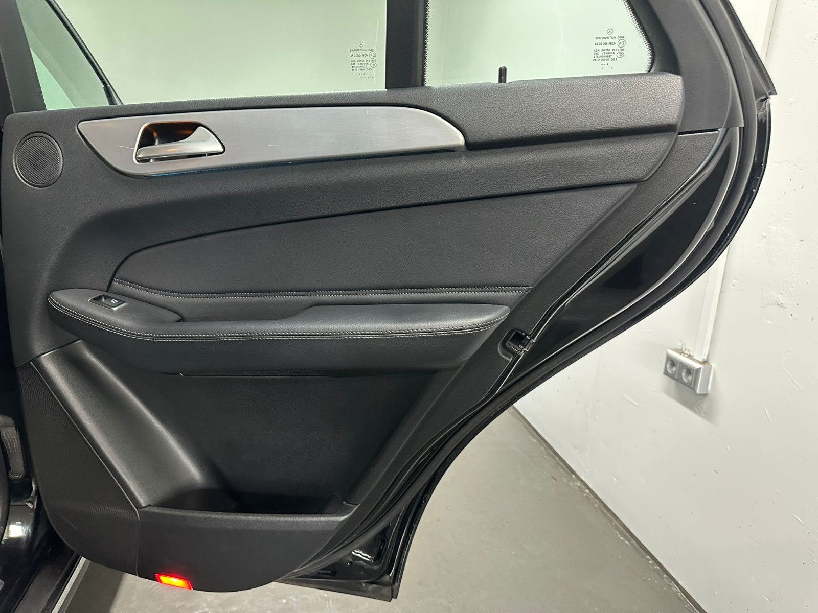Fahrzeugabbildung Mercedes-Benz GLE 350 d 4MATIC *AHK*NAVI*IHC+*SCHIEBEDACH*LED