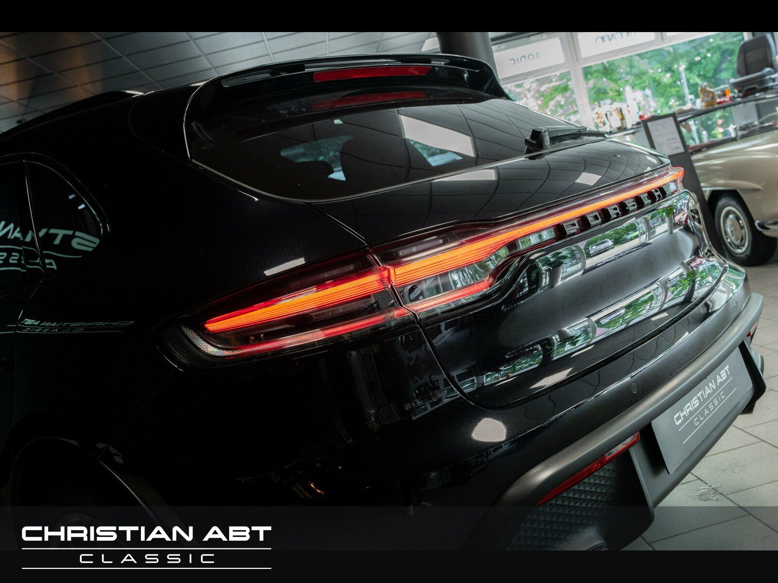 Fahrzeugabbildung Porsche Macan GTS Mopf * AHK * LED * Carbon * Pano *