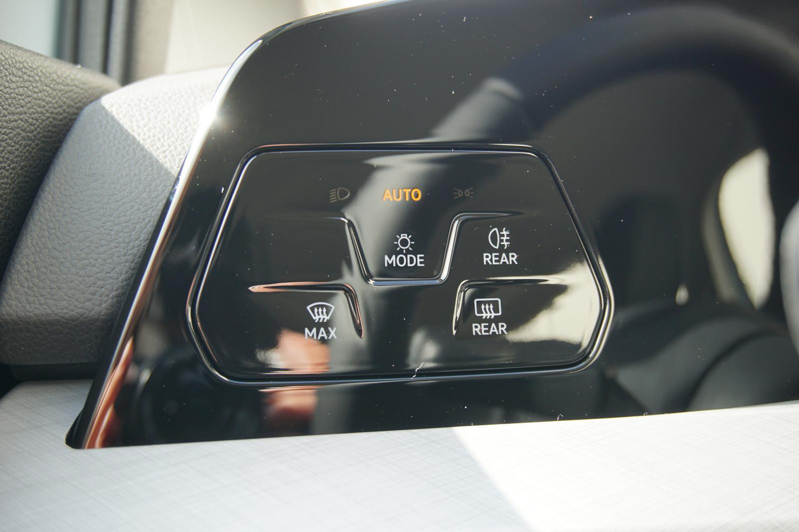 Volkswagen Golf 1.5TSI Navi/MirrorLi SHZ PDC Tempomat, миниатюра 13