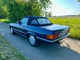Mercedes-Benz SL 300 - Mercedes-Benz SL 300 in Stuttgart