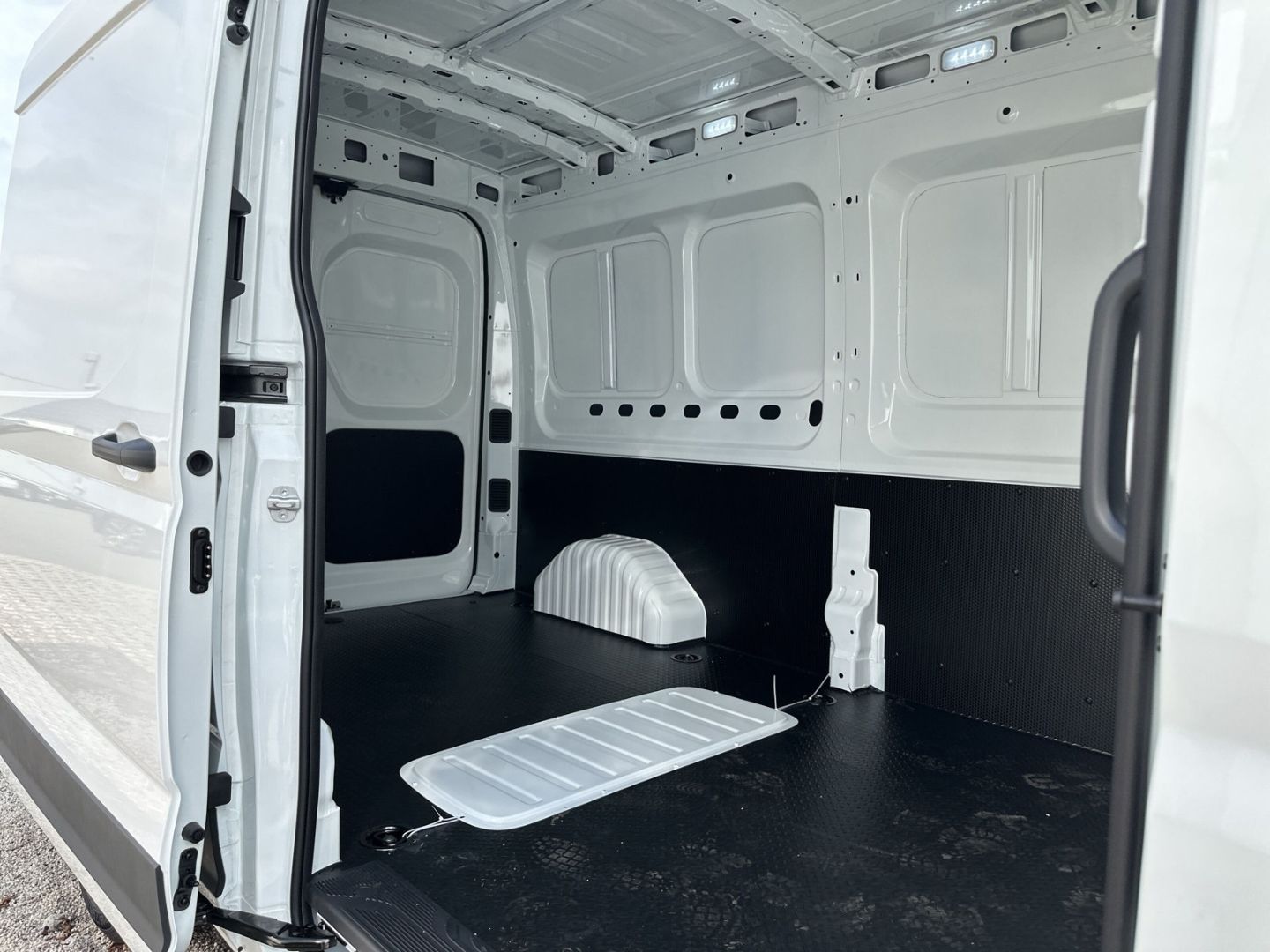 Fahrzeugabbildung Maxus Deliver9 KW 2.0 L3H2 FWD Komfort DAB Spurhalteas