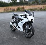 Yamaha Yzf-R125 - YAMAHA SCHWARZ YZF R 125