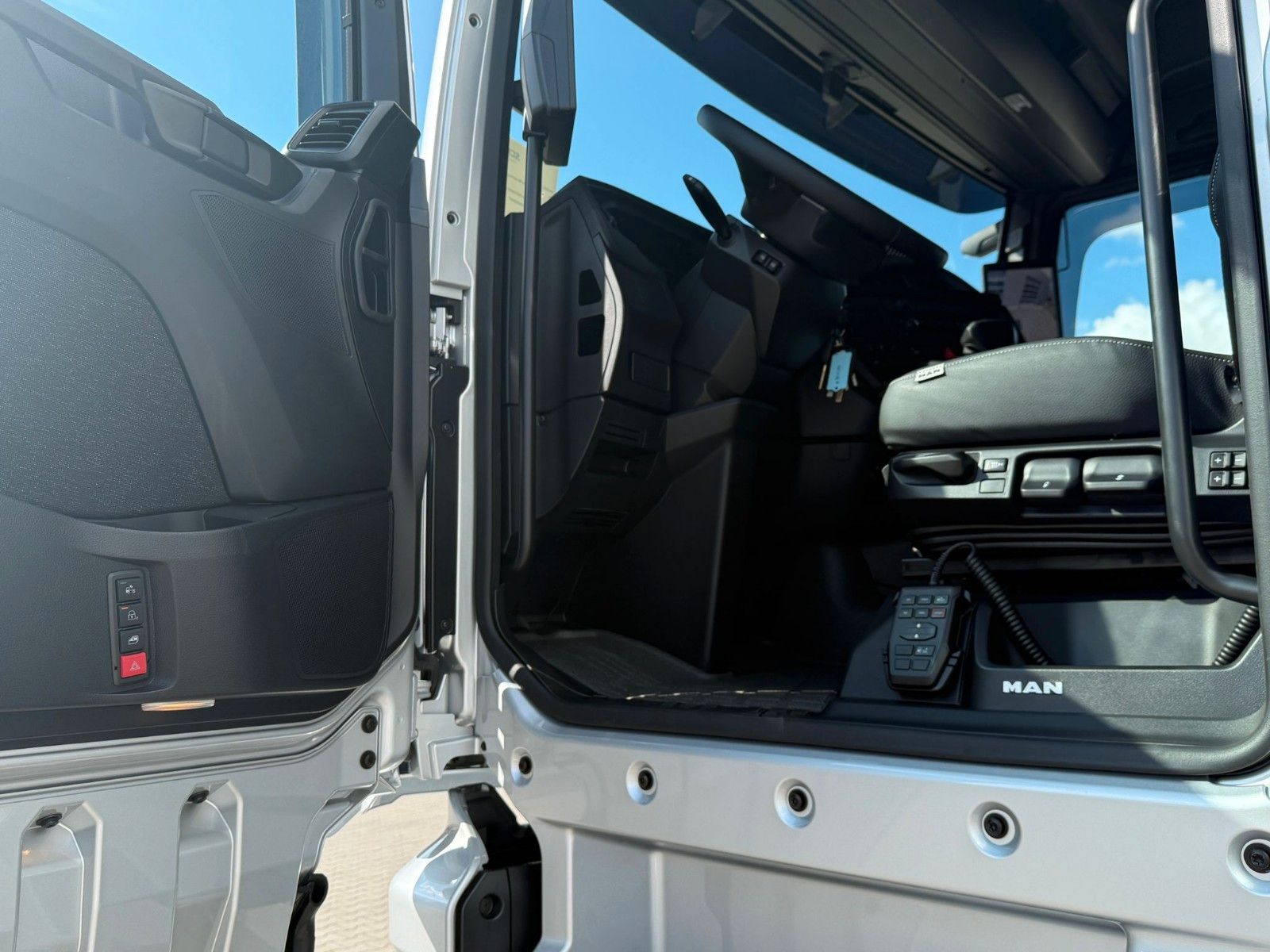 Fahrzeugabbildung MAN TGX 26.480 BL Schwerlast- SA mit Retarder