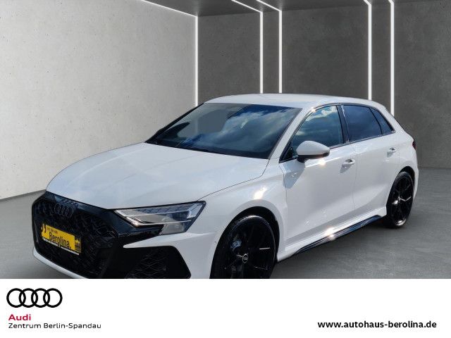 Vorschaubild: AUDI RS3 Sportback *SONOS*RS-AGA*NAV+*ACC*R-CAM* (Fahrzeug-Nr. AAGA46)