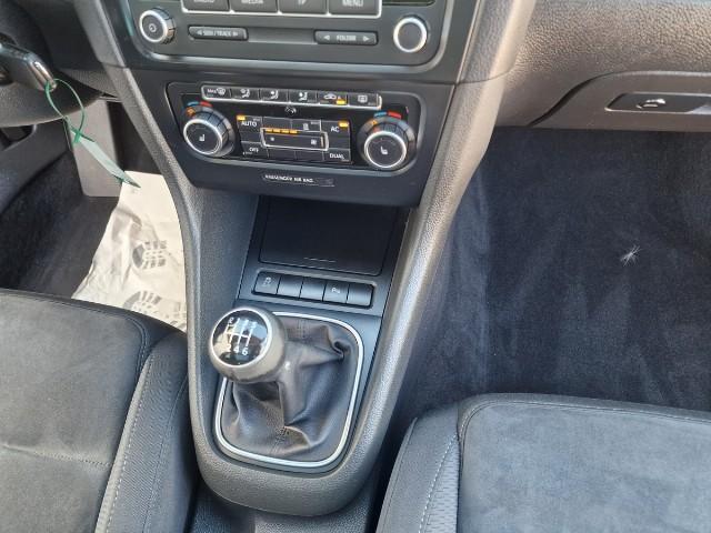 Volkswagen Golf 2010 — photo 23