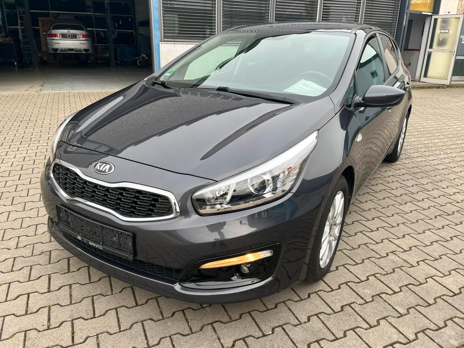 Kia cee'd / Ceed