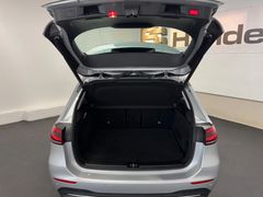 MERCEDES-BENZ B200d DCT PROGR*LEDER*HuD*LED*NAVI*KAMERA*SHZ* MERCEDES-BENZ B200d DCT PROGR*LEDER*HuD*LED*NAVI*KAMERA*SHZ*