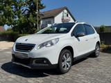 Peugeot 2008 Allure *PANO*TEMPO*PDC*NAVI*SHZ*SPRTZ*KLIMA - Peugeot 2008 in Wiesbaden