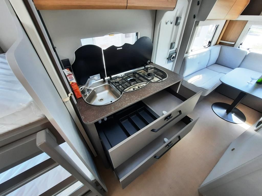 Fahrzeugabbildung Bürstner B66 Plus 510 TK Verfüg./Sparen Sie 4.630,- €