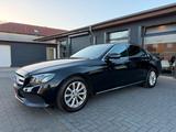 Mercedes-Benz E 220d Avantgarde MEMORY/360°KAMERA/KEYLESSGO - Mercedes-Benz E 220: Avantgarde