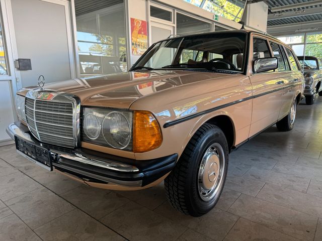 Mercedes-Benz 250T im seltenen unverbrauchten Top-Zustand