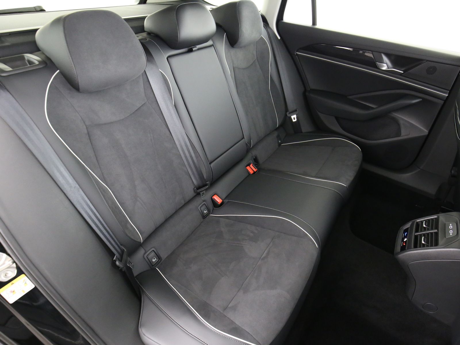 Volkswagen Passat Variant - Bild 19