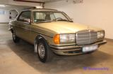 Mercedes-Benz 230 CE Oldtimer  - Mercedes-Benz 230 in Köln