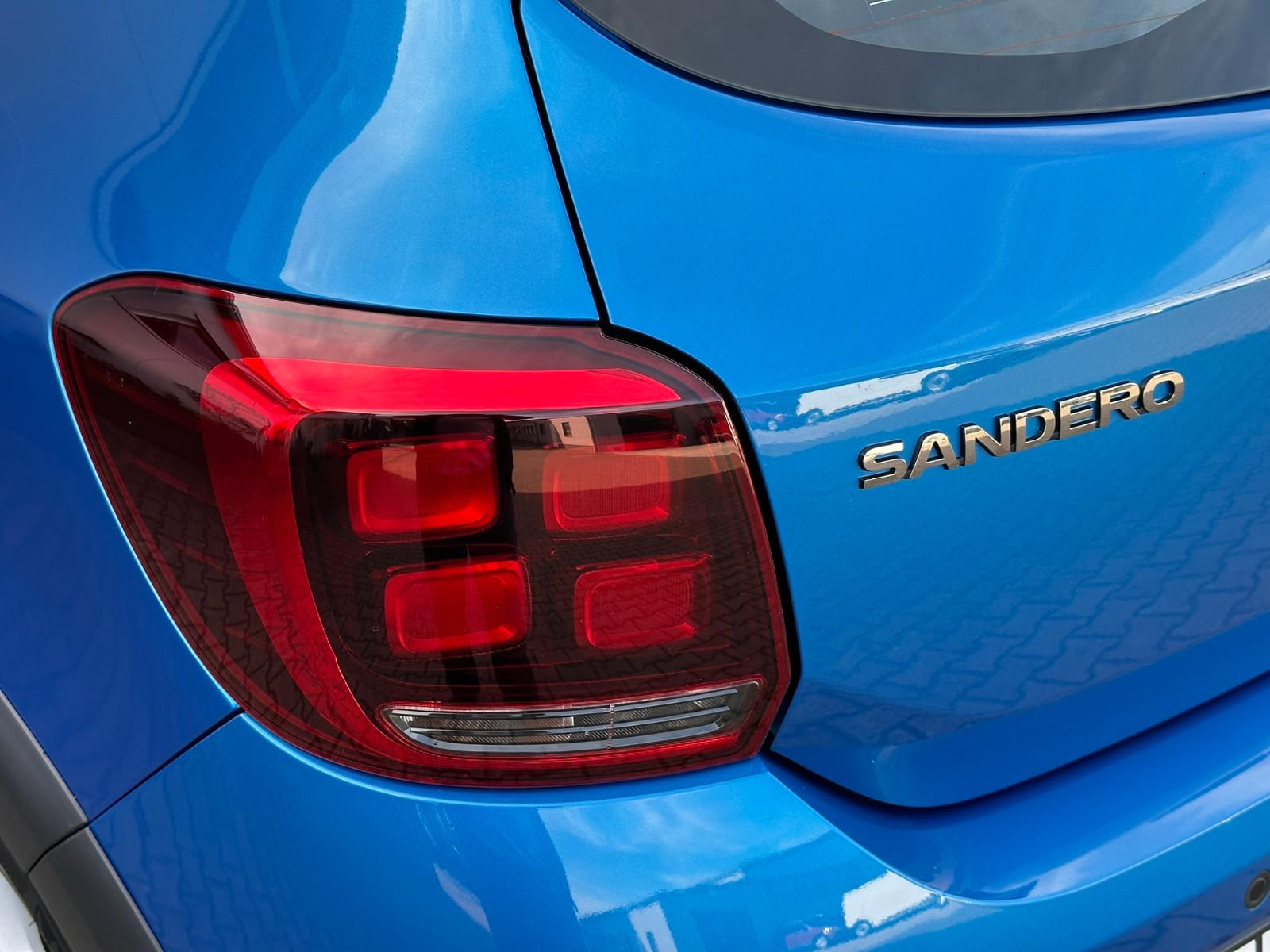 Dacia Sandero 0.9 TCe Stepway Celebration*Navi*Kamera