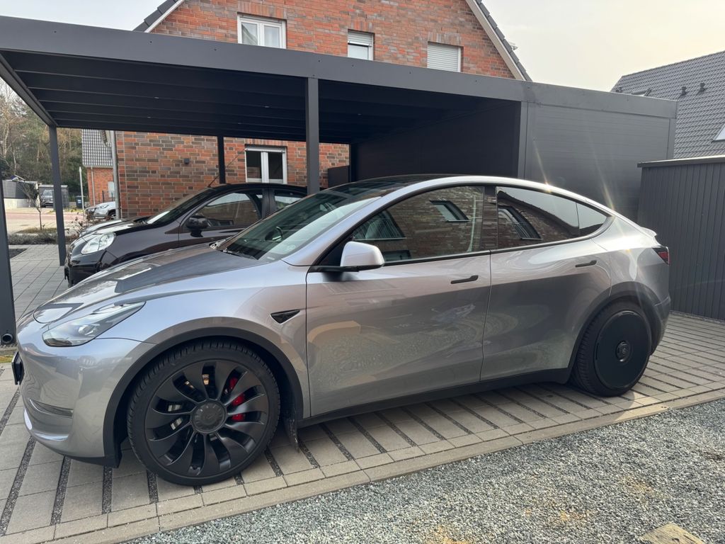 Image of Tesla Model Y