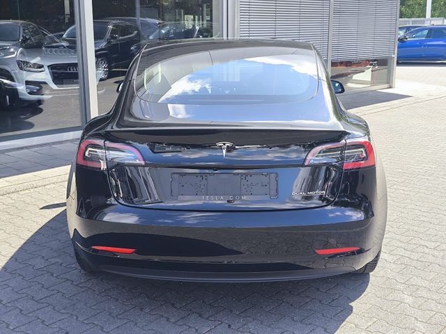 Fahrzeugabbildung Tesla Model 3 PERFORM AWD PANO+NAVI+STDHZ+LED+SHZ+KAM+