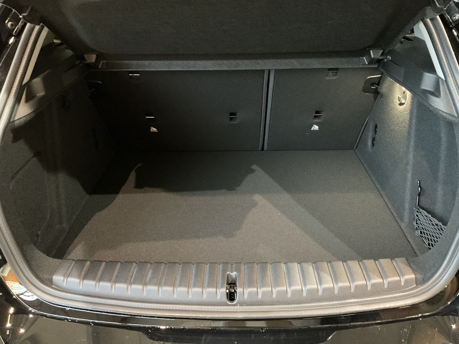 Fahrzeugabbildung BMW 116 Komfortzugang, AHK, Lenkradhzg. DAB LED