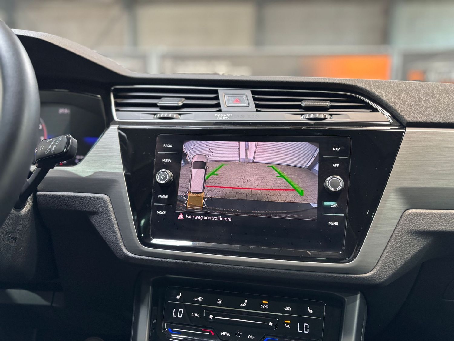 Fahrzeugabbildung Volkswagen Touran 1.5TSI 7Sitze#LED#Pano#Virtual#Kamera#ACC