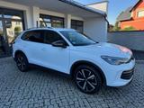 Volkswagen Tiguan 2.0 TDI SCR DSG Life - VW Tiguan Gebrauchtwagen in Dresden