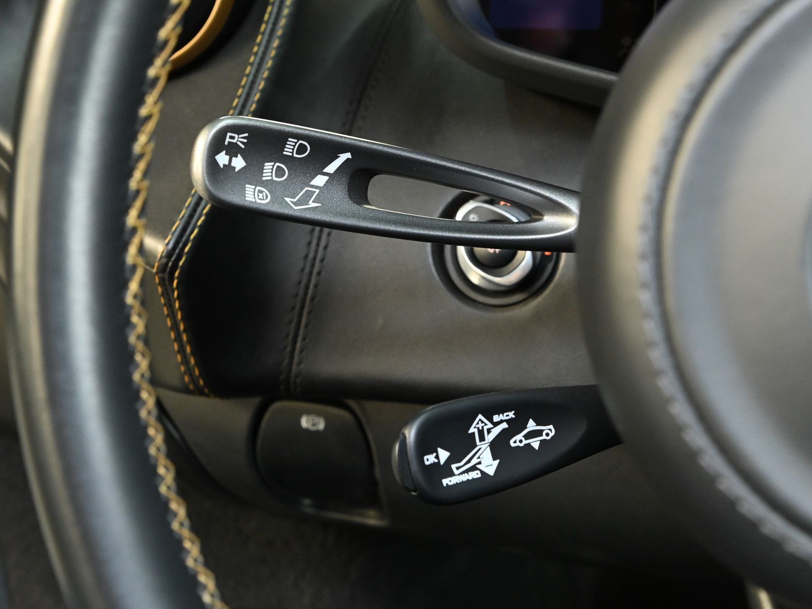 Fahrzeugabbildung McLaren 570S - Lift | Bowers&Wilkins | Nappa | Softclose