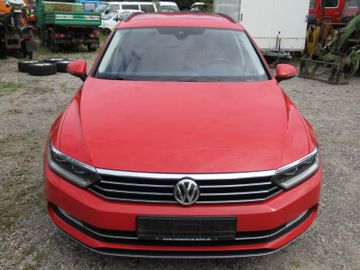 Volkswagen Passat - 2