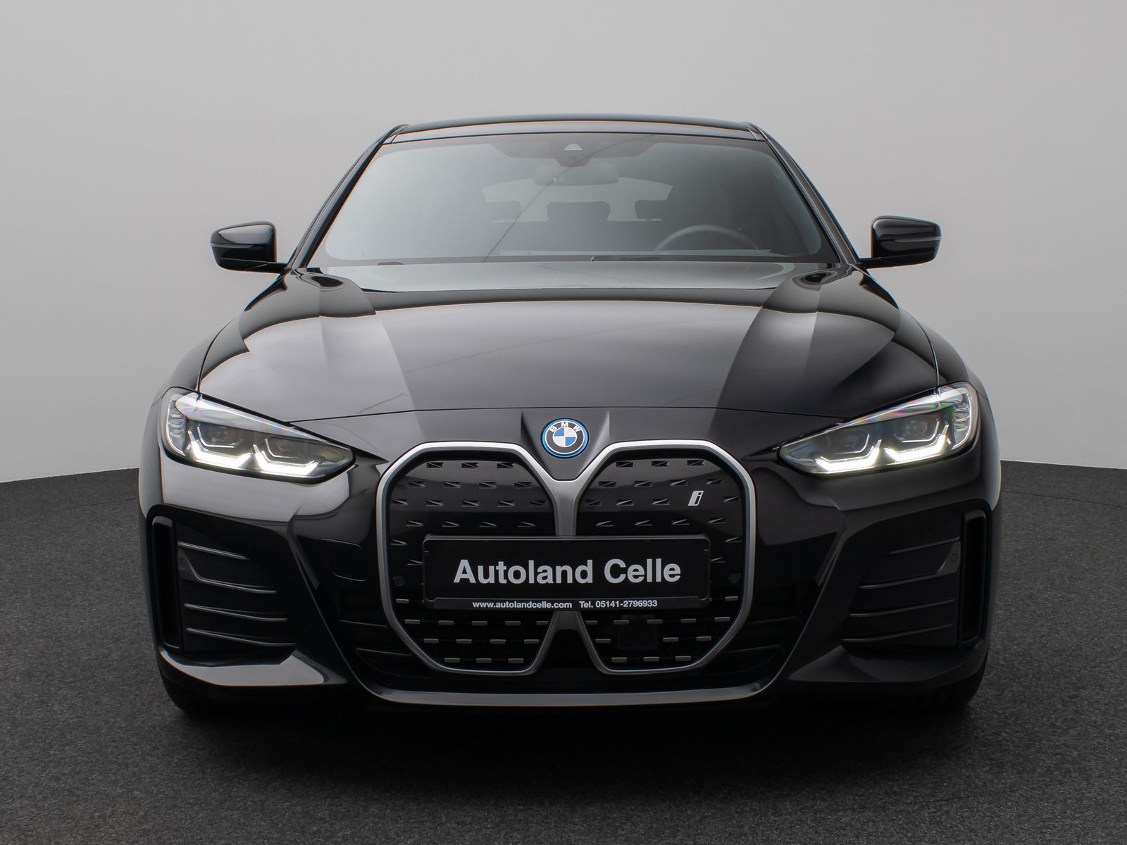 Fahrzeugabbildung BMW i4 eD40 M Sport Kamera DAB H/K Komfort 18Zoll