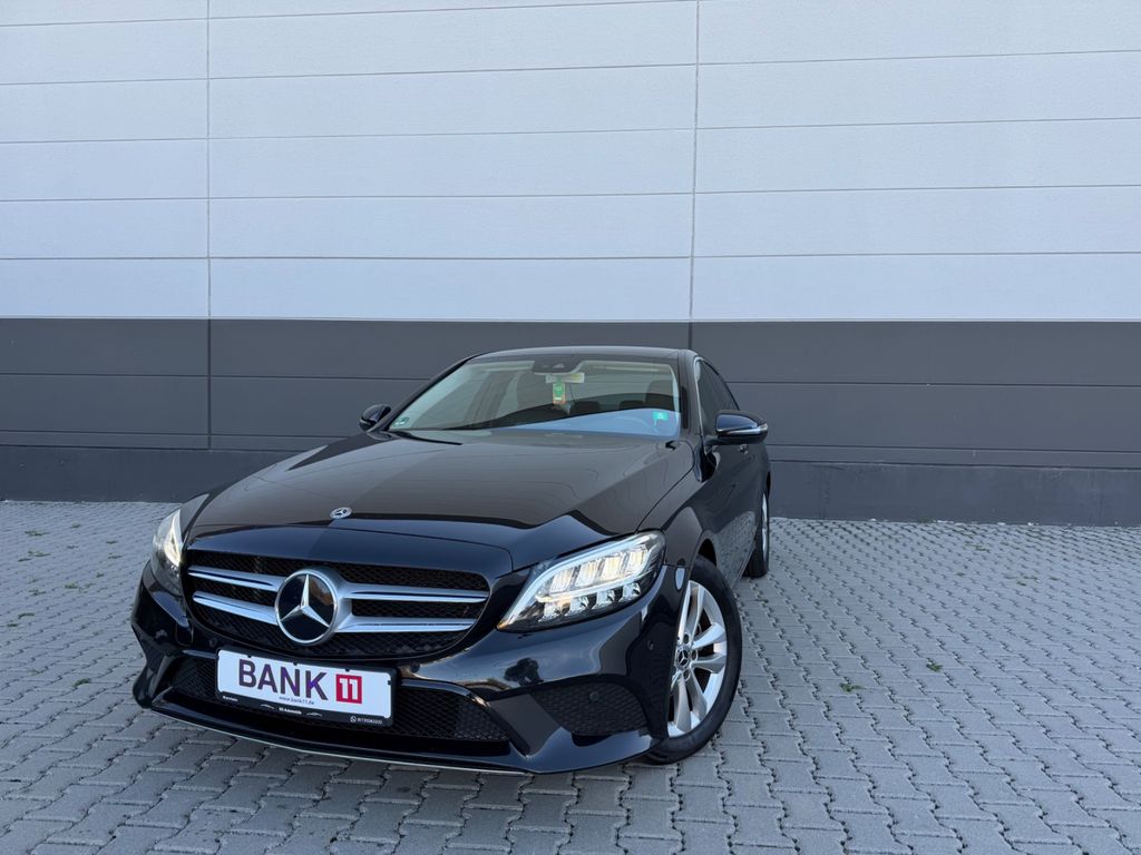 Image of Mercedes-Benz C 200
