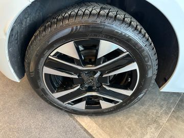 Peugeot 208 Allure *Klima*Navi*Teilleder*ACC*