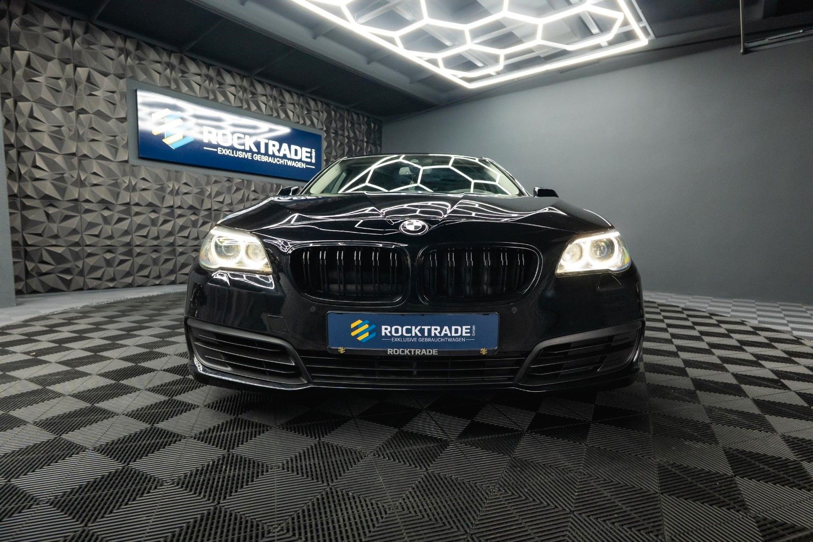 Fahrzeugabbildung BMW 535i Sport Limousine *20Zoll*REMUS*Eibach*380PS*