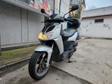 Aprilia SportCity 125 - sparsam, fahrbereit - APRILIA ROLLER 125