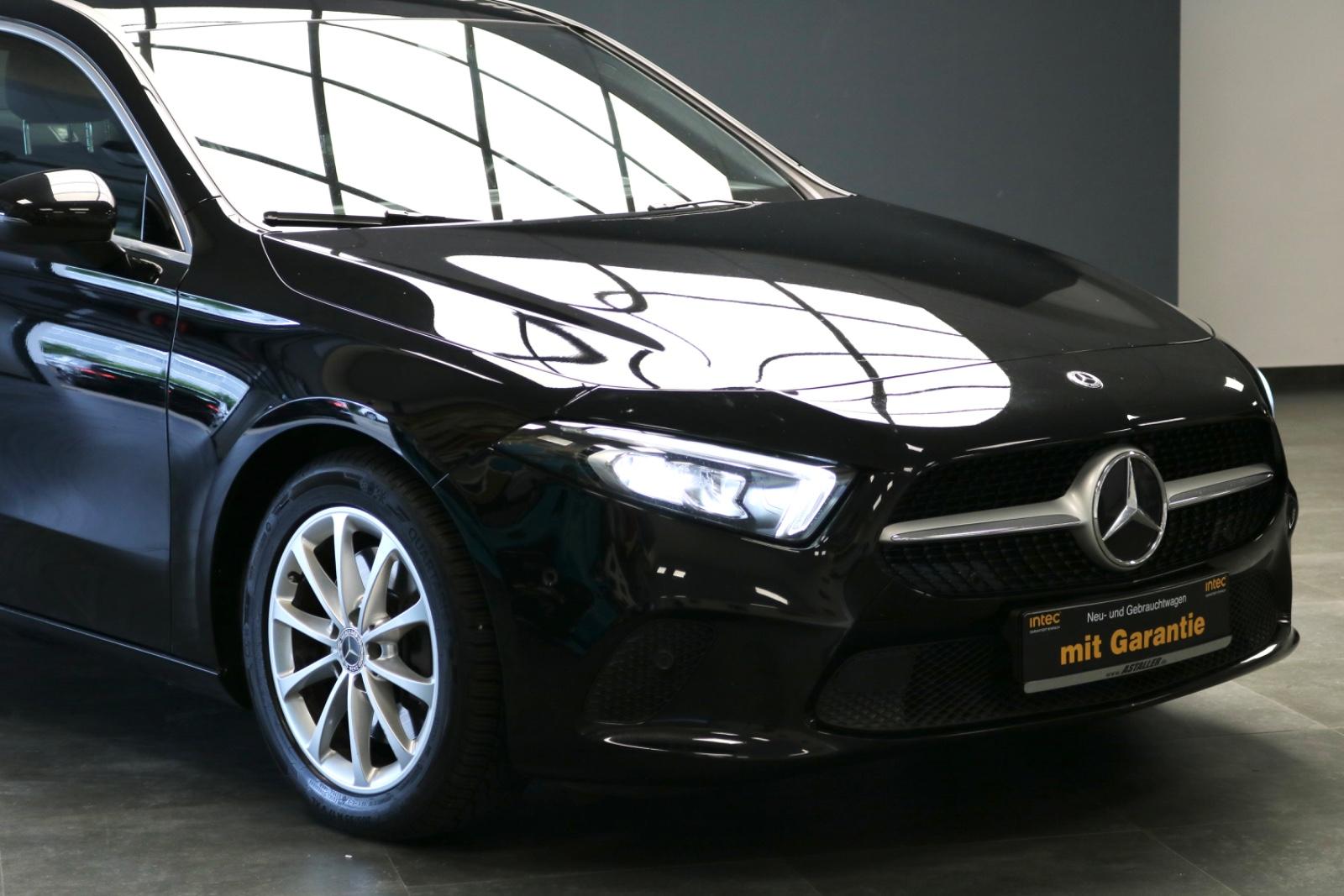 Mercedes-Benz A-Class A Limousine A 250/PDC/NAVI/LEDER, миниатюра 2