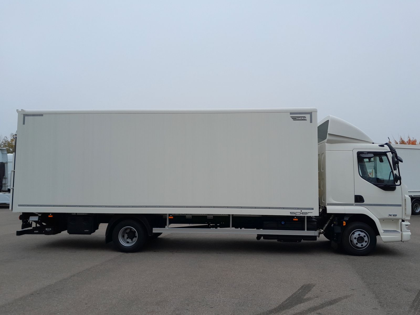 Fahrzeugabbildung DAF FA XB 230 12t